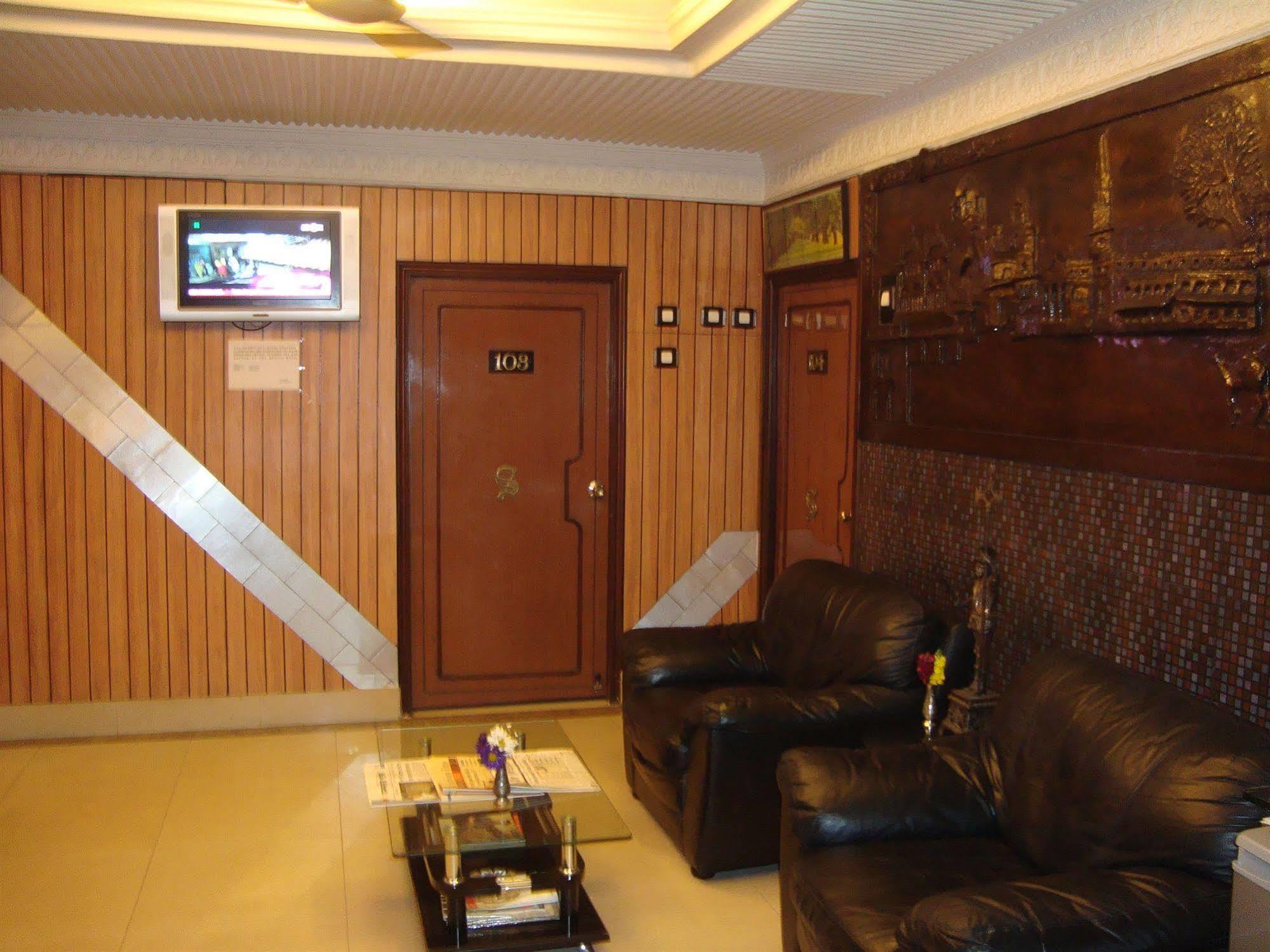 מלון כלכותה Shila International מראה חיצוני תמונה
